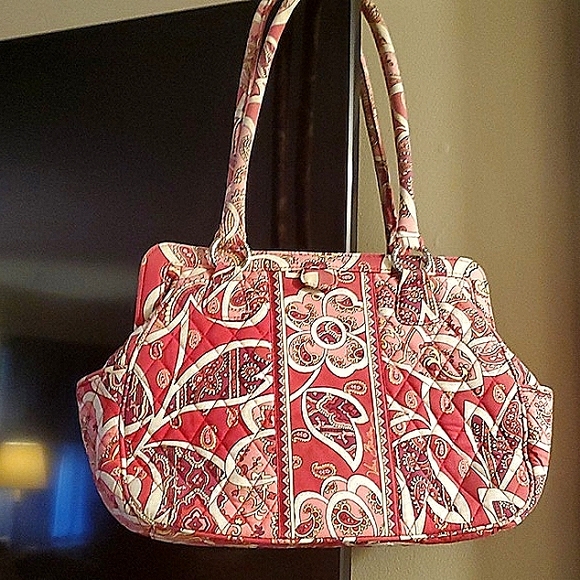 Vera Bradley Handbags - Vera Bradley Vintage Bag Rosie Posie Collection